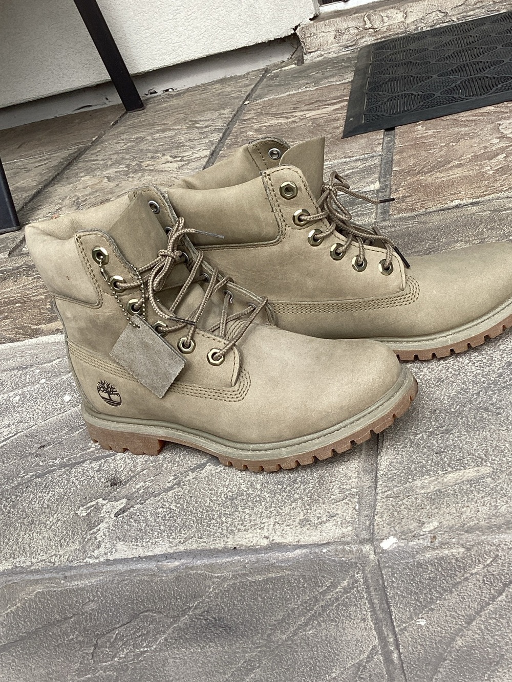 Timberland Women’s Lace-Up Boot in Tan